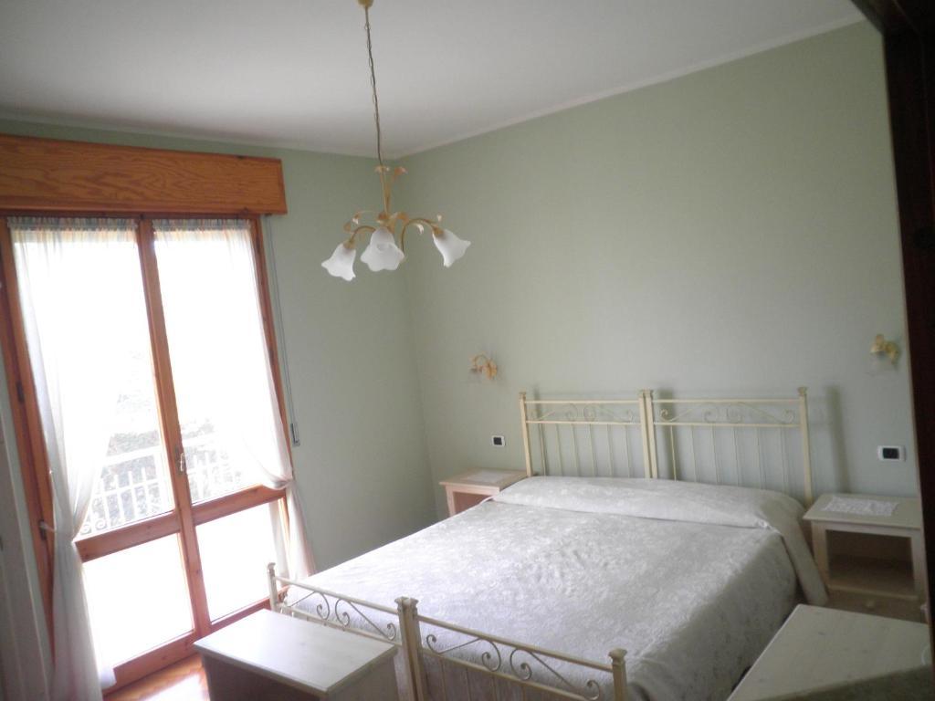Agriturismo Mongiorgi "I Salici" Anzola dell'Emilia Szoba fotó
